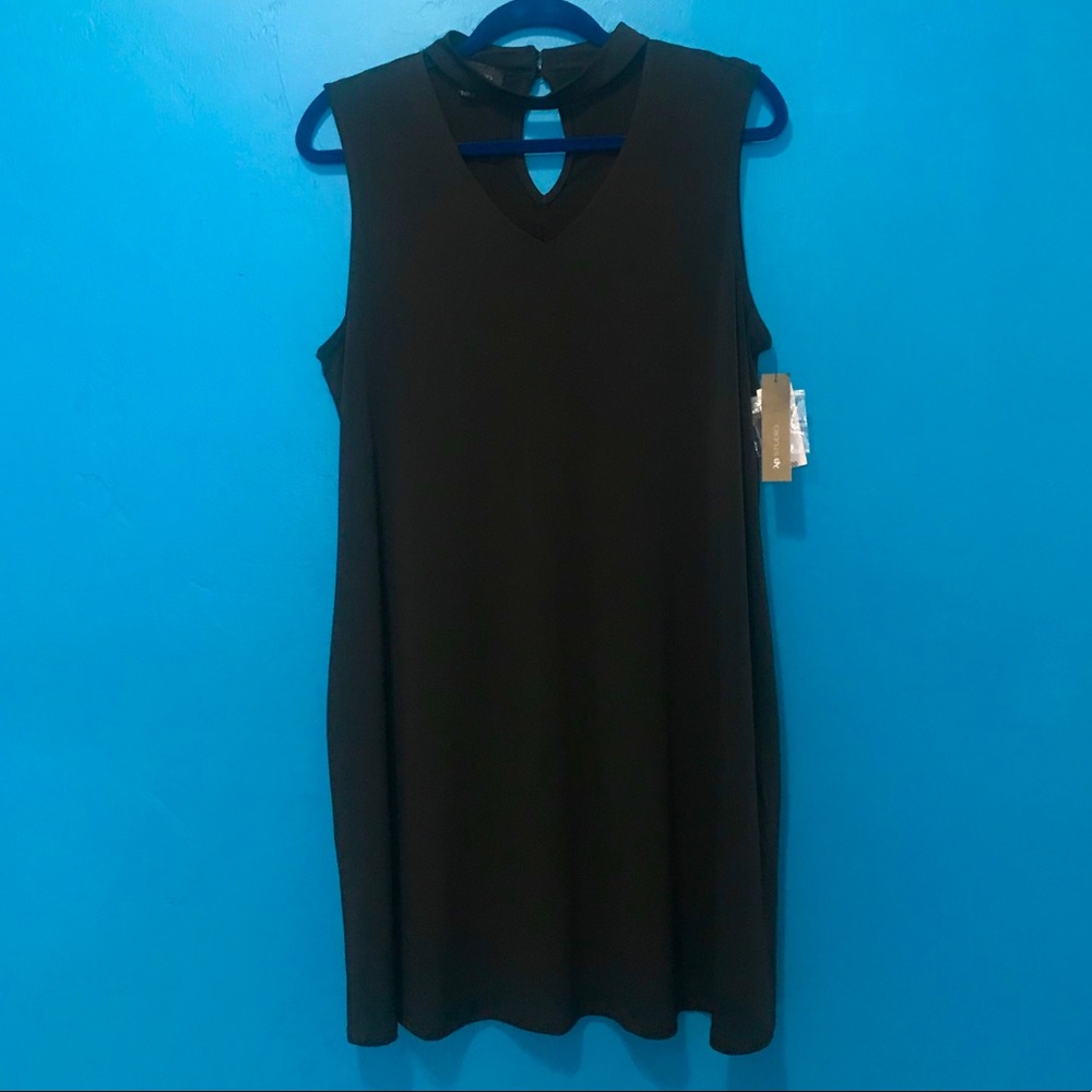 Long black chocker neck tank top